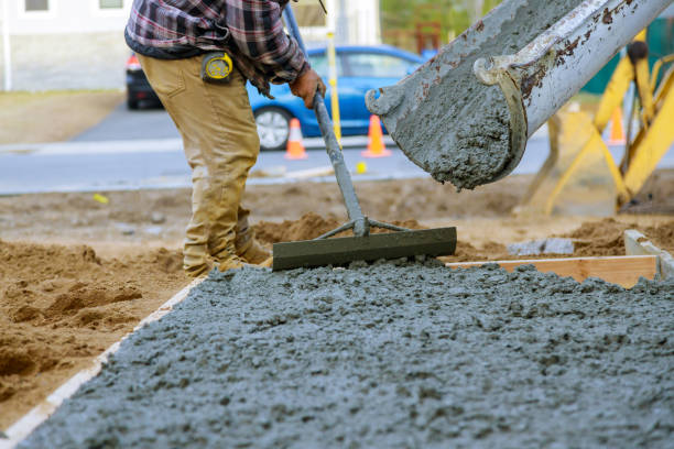 Best Concrete Sidewalk Installation  in Deadwood, SD